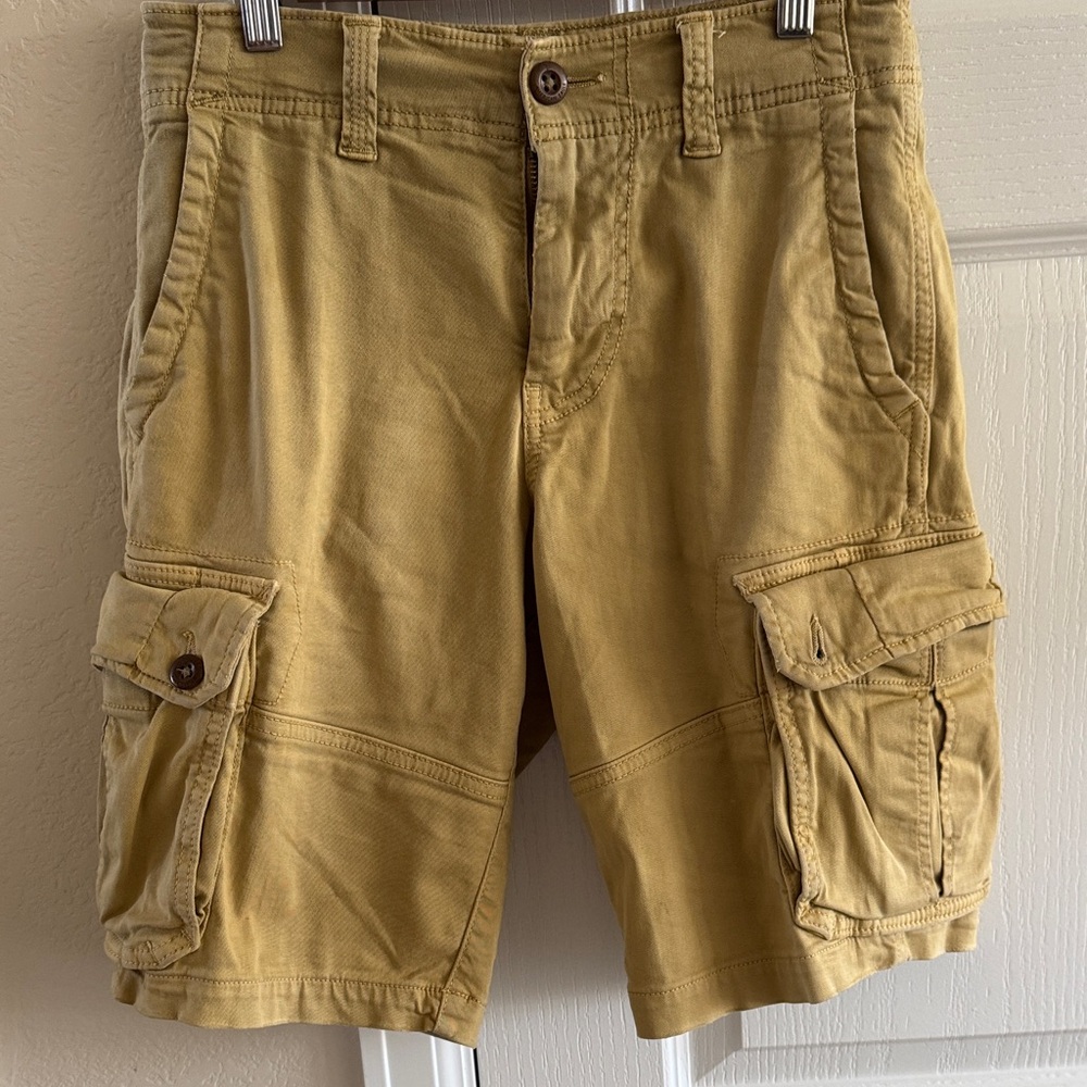 American Eagle Outfitters Men's Khaki Cargo Shorts
